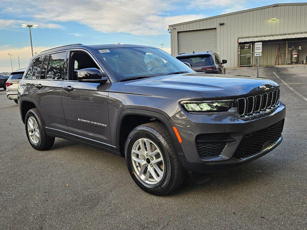 new 2025 Jeep Grand Cherokee car, priced at $35,259