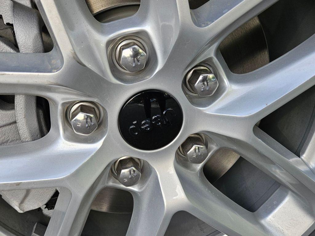 new 2025 Jeep Grand Cherokee car, priced at $35,259