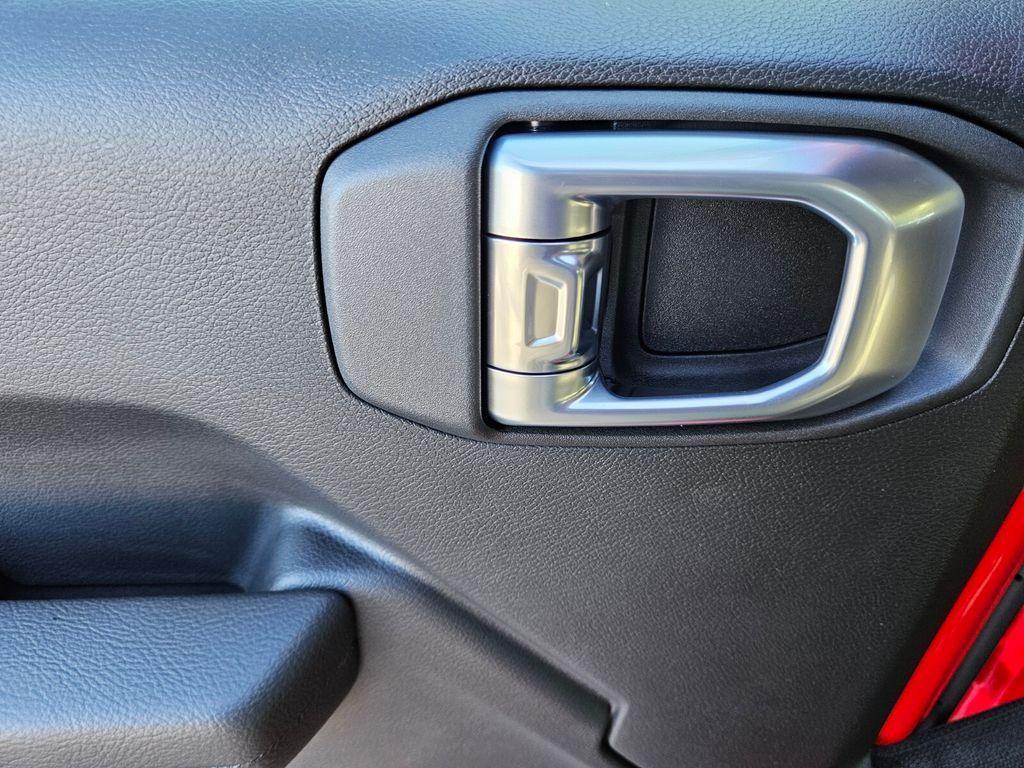 new 2026 Jeep Wrangler car, priced at $40,364