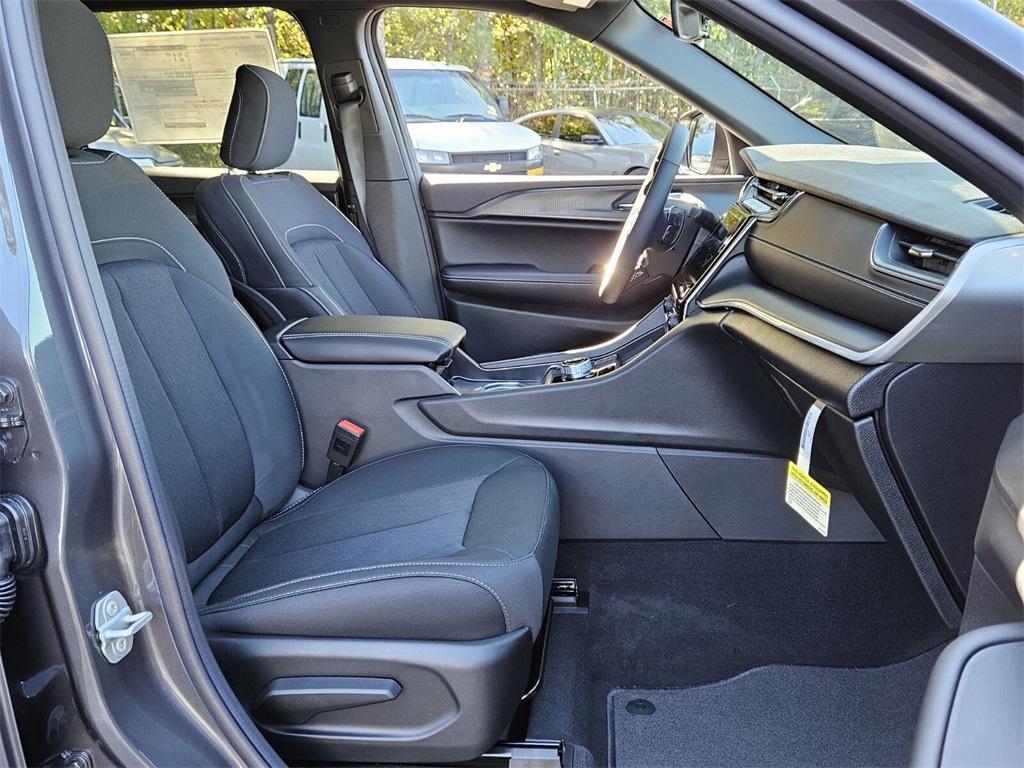 new 2025 Jeep Grand Cherokee L car, priced at $36,474