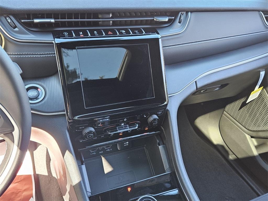 new 2025 Jeep Grand Cherokee L car, priced at $36,474