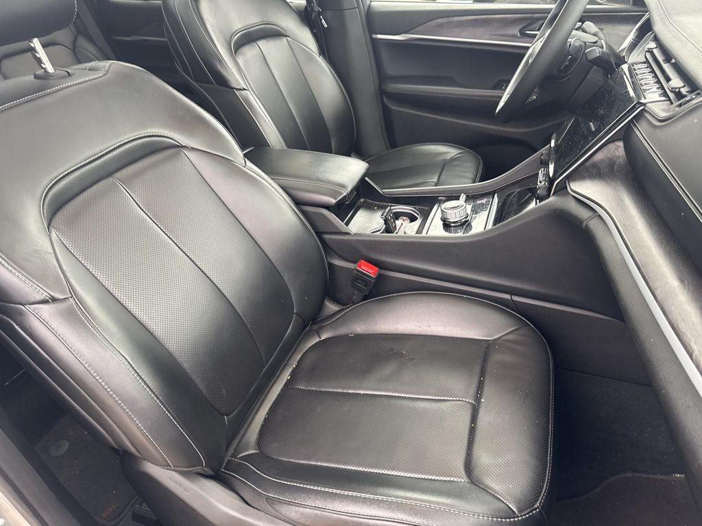 used 2024 Jeep Grand Cherokee L car, priced at $32,420