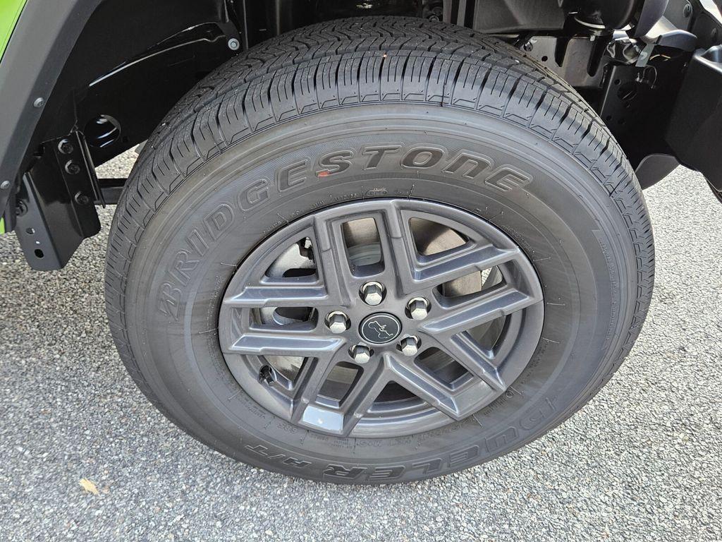 new 2025 Jeep Gladiator car, priced at $40,682