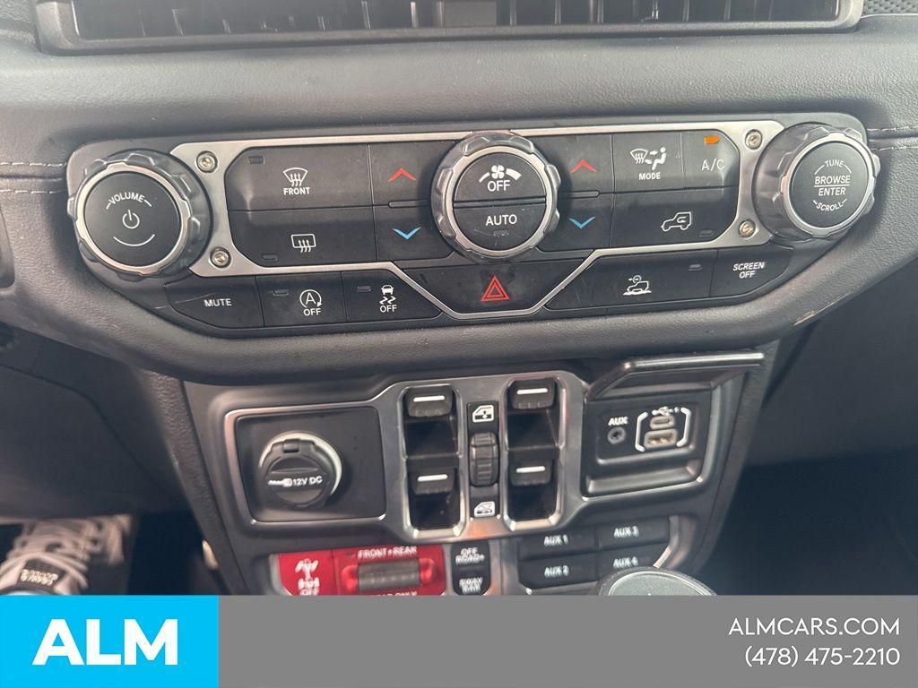 used 2025 Jeep Wrangler car, priced at $37,964