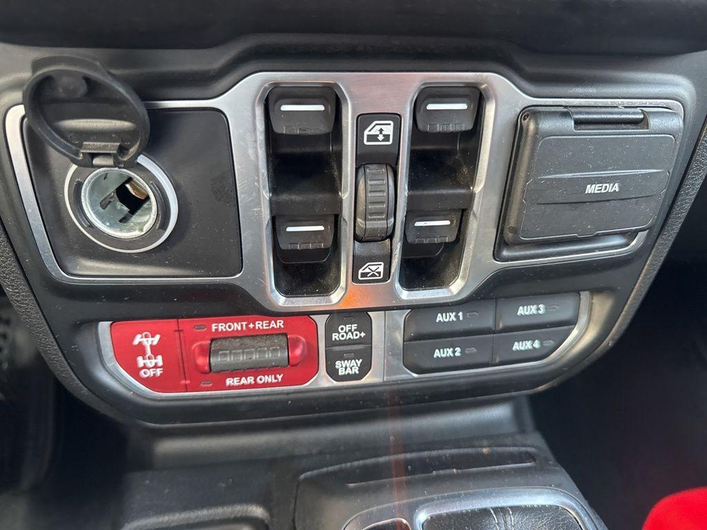 used 2025 Jeep Wrangler car, priced at $36,720