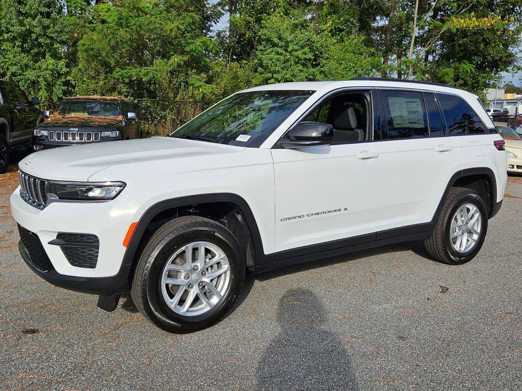 new 2025 Jeep Grand Cherokee car, priced at $34,737