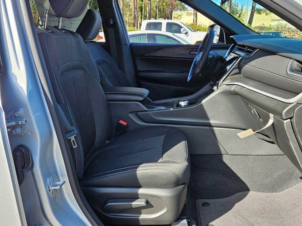 new 2025 Jeep Grand Cherokee L car, priced at $36,474