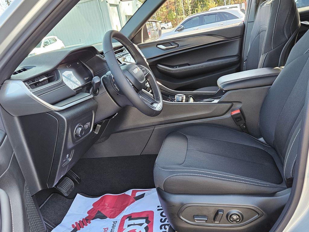 new 2025 Jeep Grand Cherokee L car, priced at $36,474