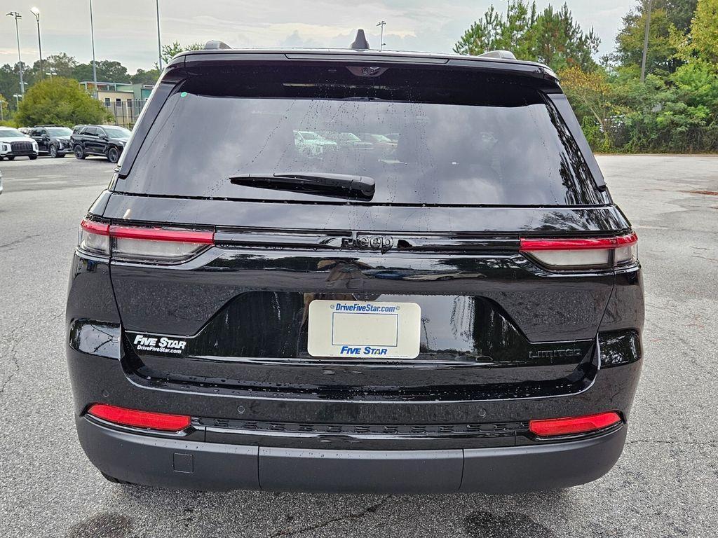 new 2025 Jeep Grand Cherokee car, priced at $44,591