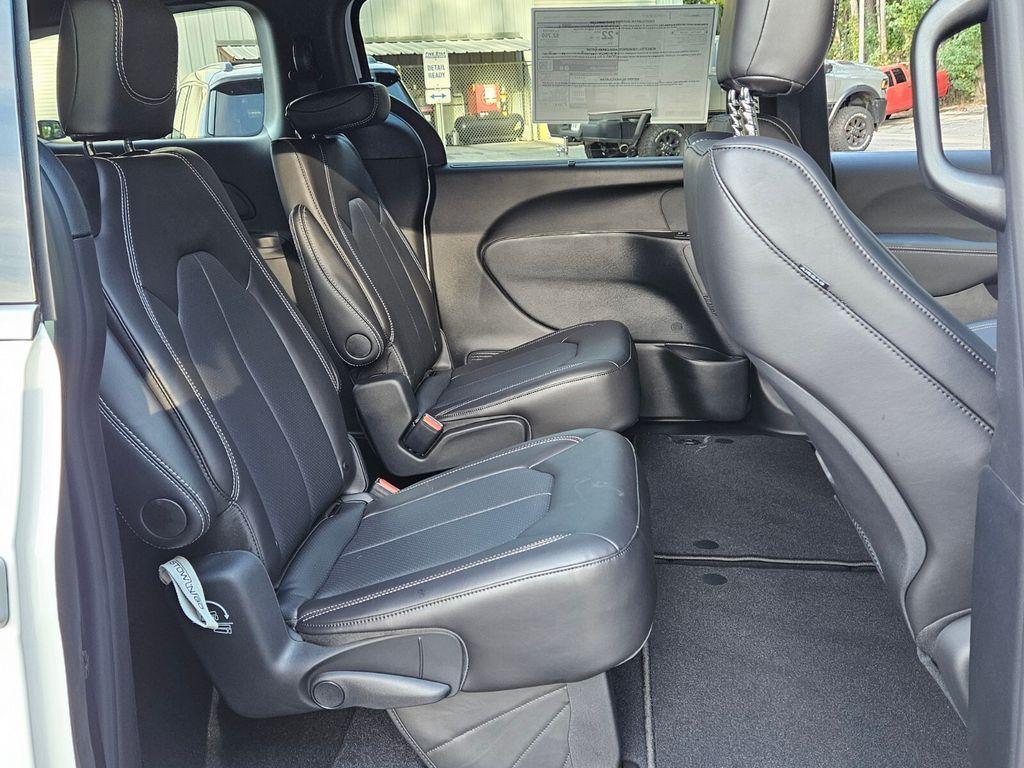 new 2026 Chrysler Pacifica car, priced at $40,988