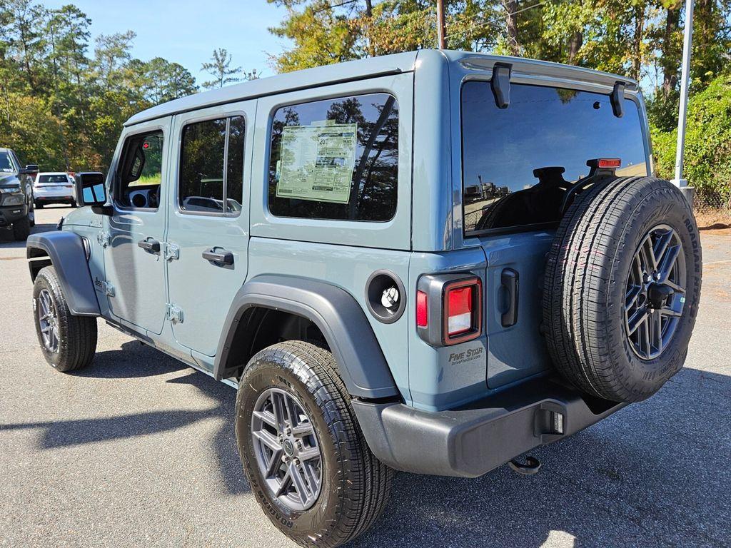 new 2026 Jeep Wrangler car, priced at $46,674