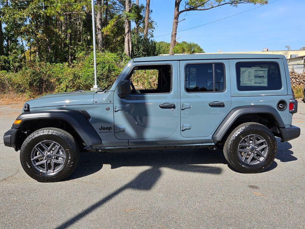 new 2026 Jeep Wrangler car, priced at $46,674