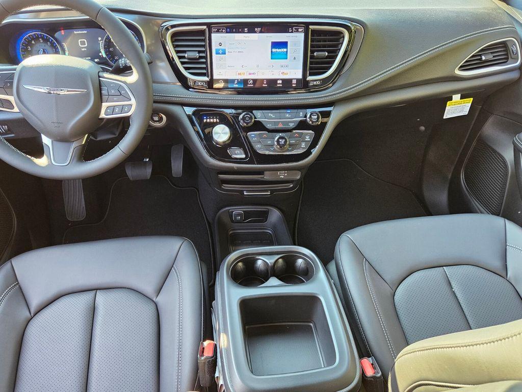 new 2026 Chrysler Pacifica car, priced at $41,377