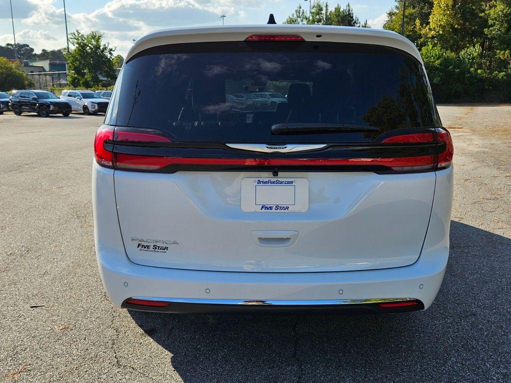 new 2026 Chrysler Pacifica car, priced at $41,377