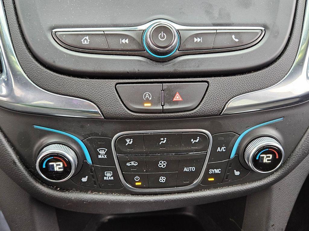 used 2024 Chevrolet Equinox car, priced at $19,420