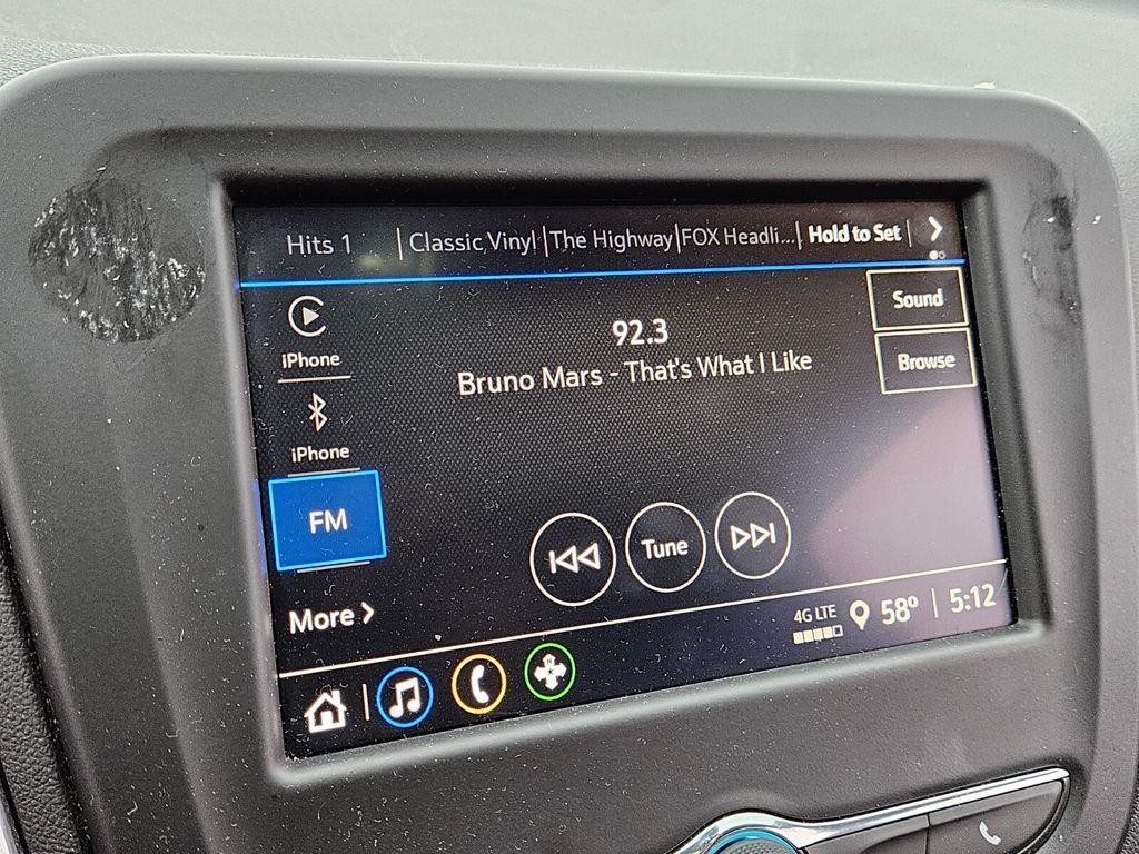 used 2024 Chevrolet Equinox car, priced at $19,420