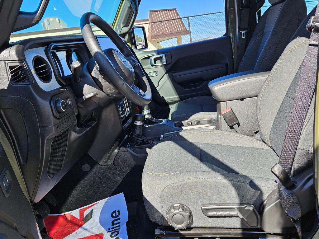 new 2026 Jeep Wrangler car, priced at $40,264