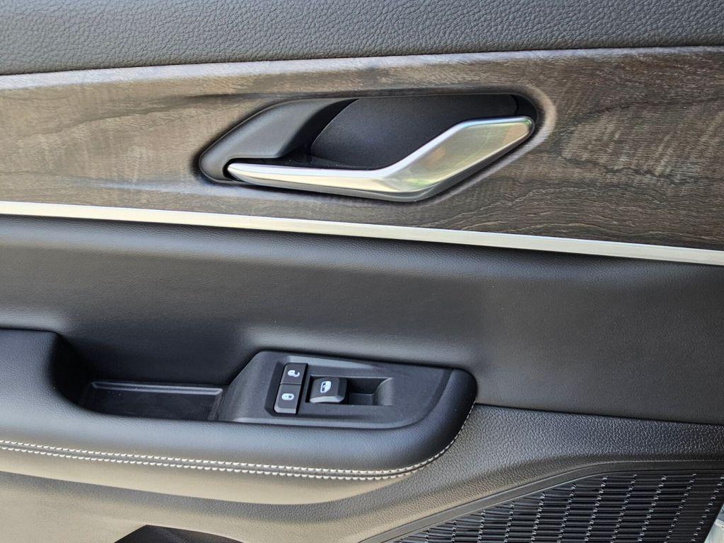 new 2025 Jeep Grand Cherokee car, priced at $43,861