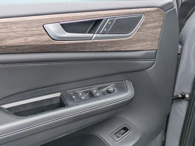 used 2025 Volkswagen Atlas car, priced at $41,786