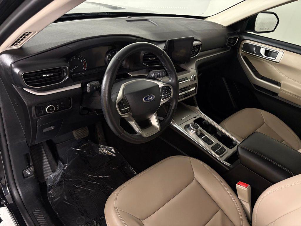 used 2024 Ford Explorer car, priced at $23,000