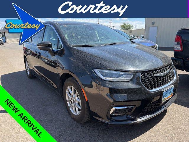 used 2023 Chrysler Pacifica car, priced at $24,540