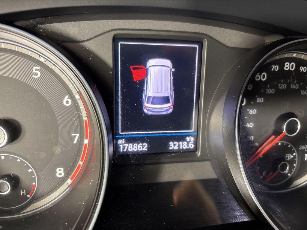 used 2021 Volkswagen Atlas Cross Sport car, priced at $12,750