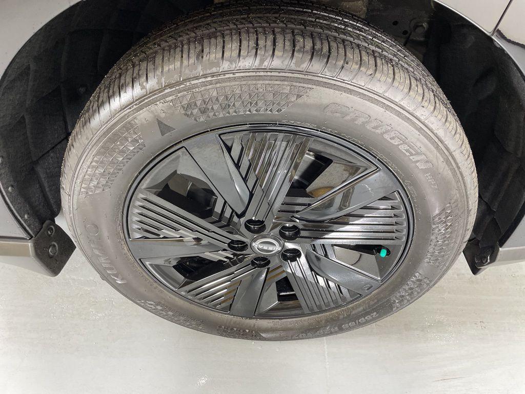 new 2025 Nissan Murano car, priced at $32,716