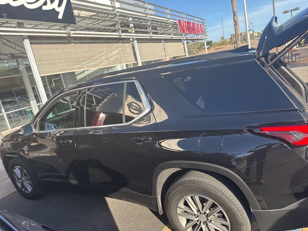 used 2024 Chevrolet Traverse car, priced at $31,000