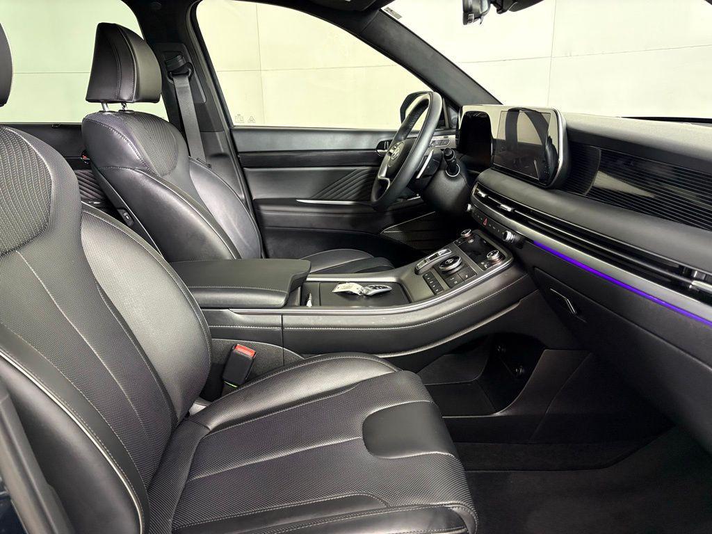 used 2025 Hyundai Palisade car, priced at $44,000
