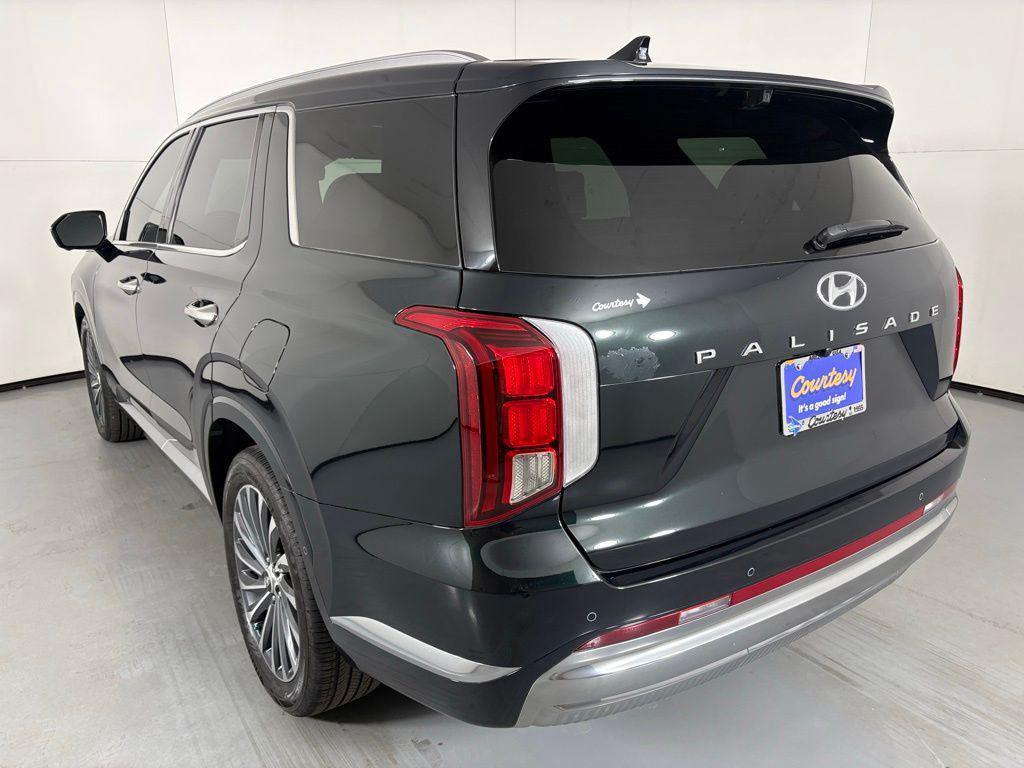used 2025 Hyundai Palisade car, priced at $44,000