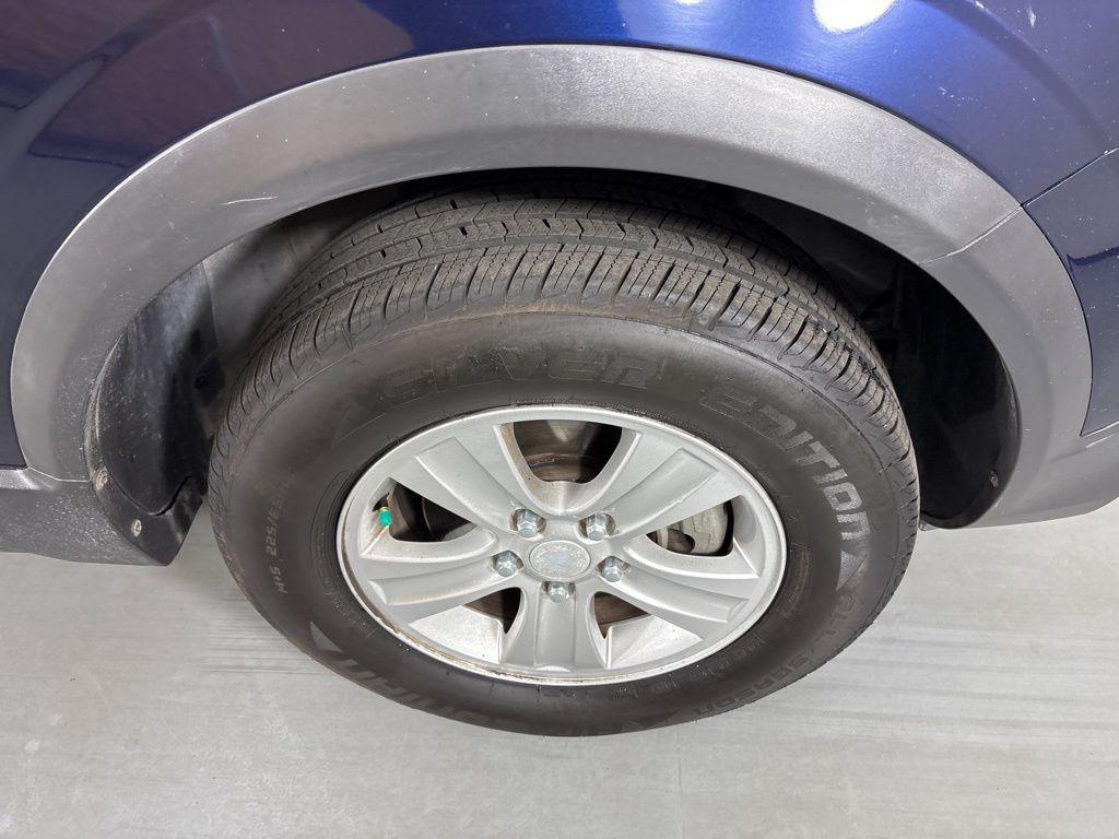 used 2008 Saturn Vue car, priced at $4,000