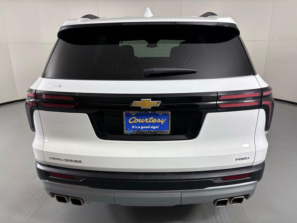 used 2025 Chevrolet Traverse car, priced at $39,000