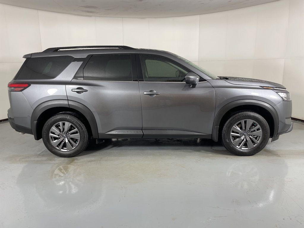 new 2025 Nissan Pathfinder car, priced at $31,578