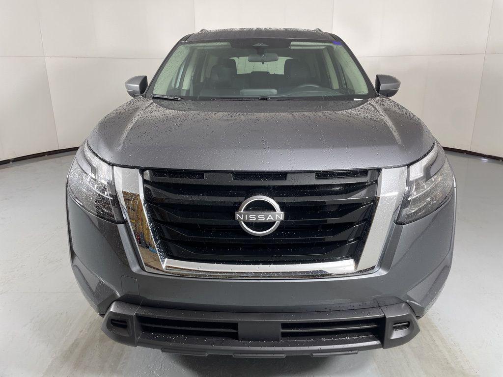 new 2025 Nissan Pathfinder car, priced at $31,578