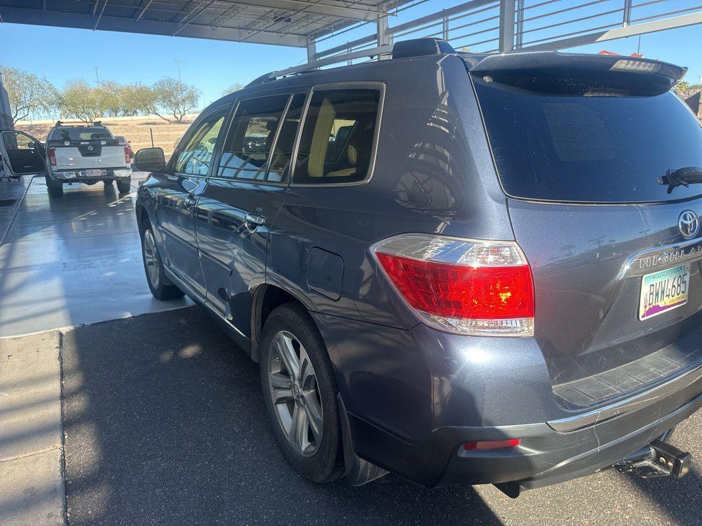 used 2011 Toyota Highlander car, priced at $11,000