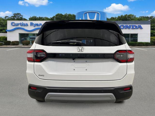 new 2025 Honda Pilot car, priced at $47,550
