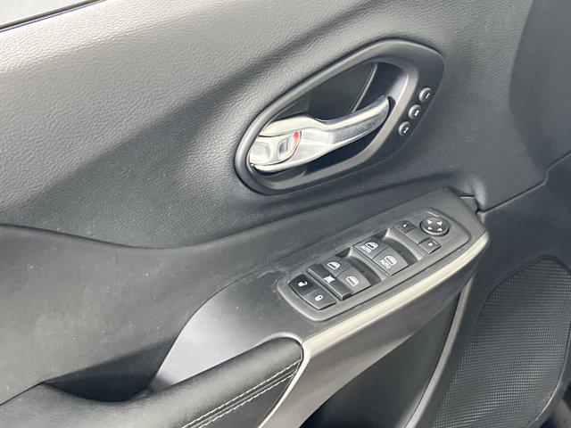 used 2022 Jeep Cherokee car, priced at $25,495