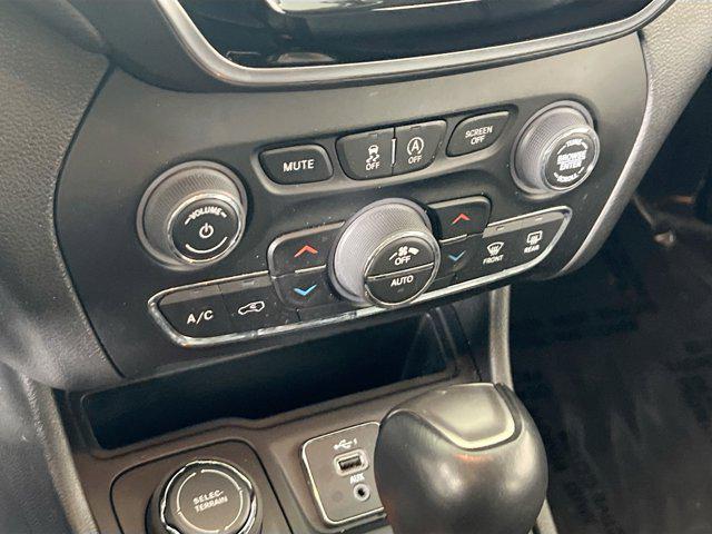 used 2022 Jeep Cherokee car, priced at $25,495