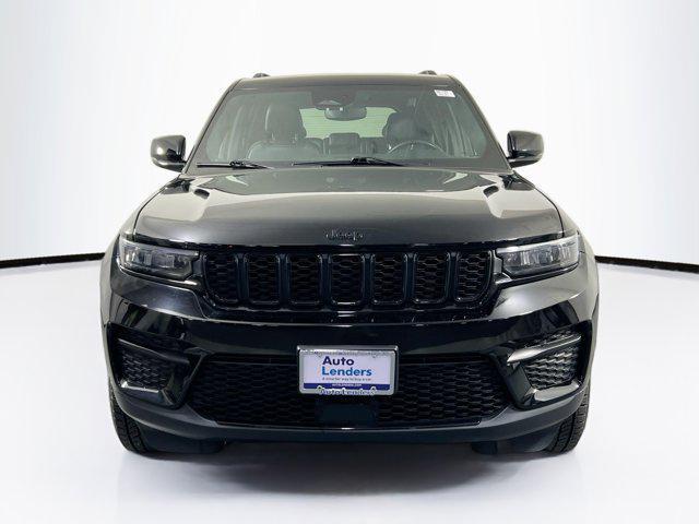 used 2022 Jeep Grand Cherokee car, priced at $28,367