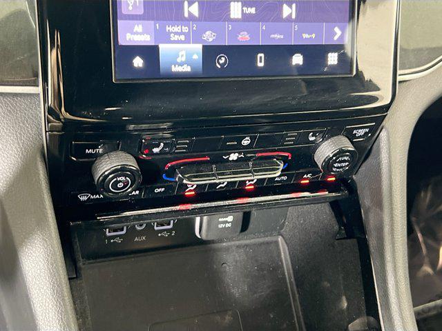 used 2022 Jeep Grand Cherokee car, priced at $28,367