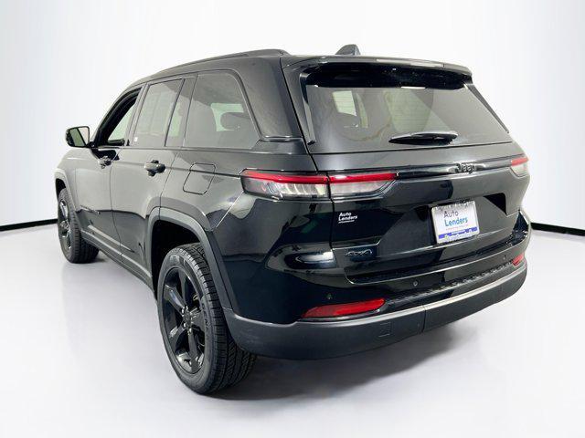 used 2022 Jeep Grand Cherokee car, priced at $28,367
