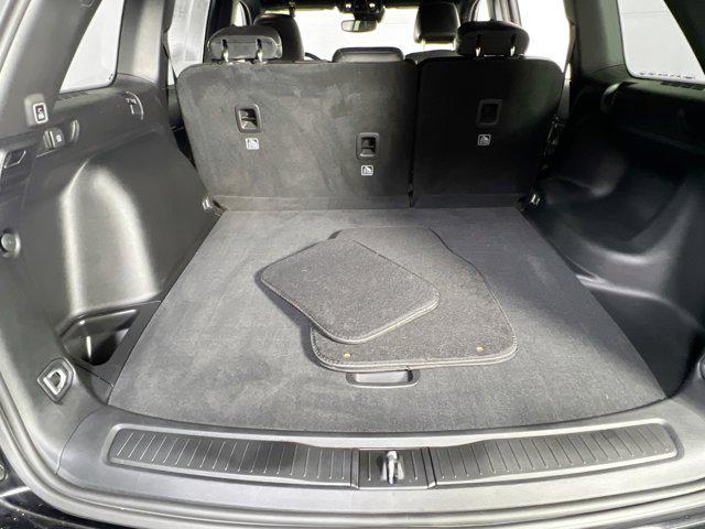 used 2022 Jeep Grand Cherokee car, priced at $28,367