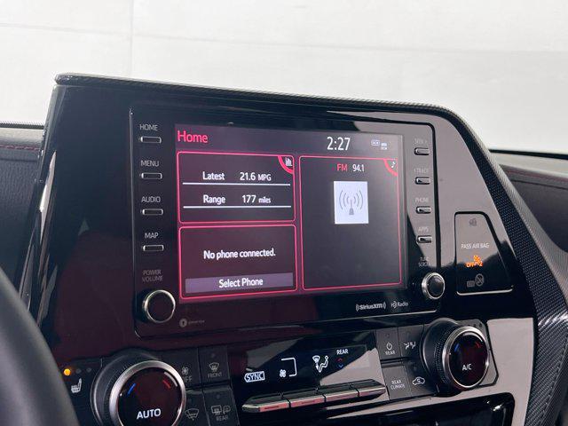 used 2022 Toyota Highlander car, priced at $37,126