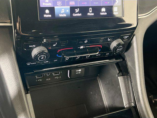 used 2023 Jeep Grand Cherokee car, priced at $35,168