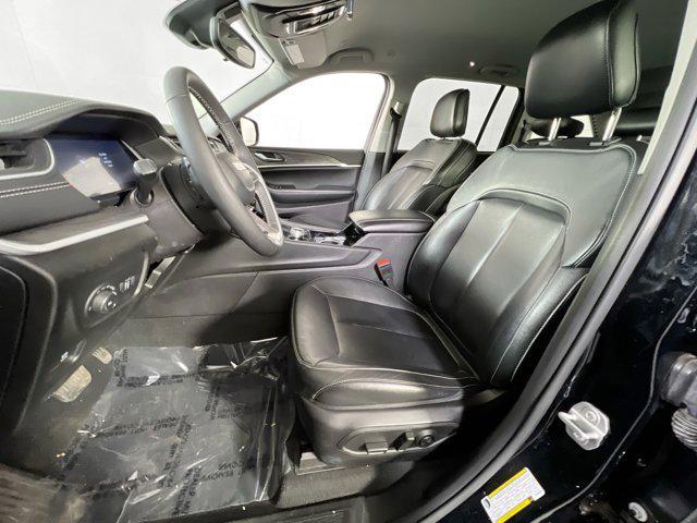 used 2023 Jeep Grand Cherokee car, priced at $33,978