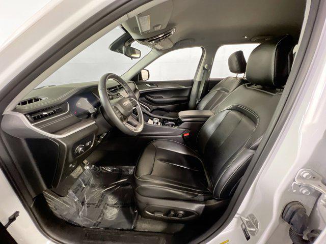 used 2022 Jeep Grand Cherokee car, priced at $28,606