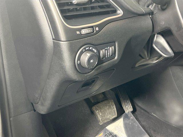 used 2022 Jeep Cherokee car, priced at $24,460