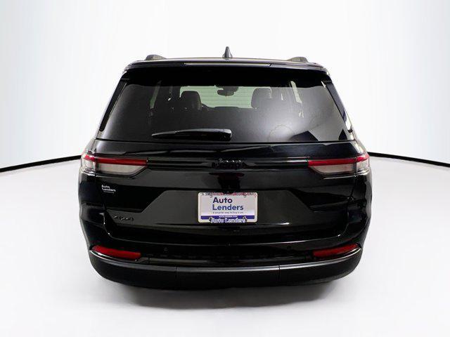 used 2023 Jeep Grand Cherokee car, priced at $33,235