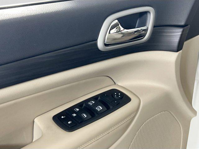 used 2022 Jeep Grand Cherokee car, priced at $24,978