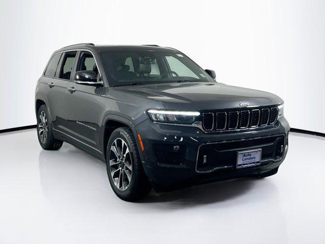 used 2022 Jeep Grand Cherokee car, priced at $35,860